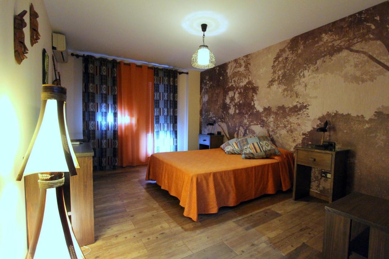 Hostal Mont Royal 알리칸테 외부 사진